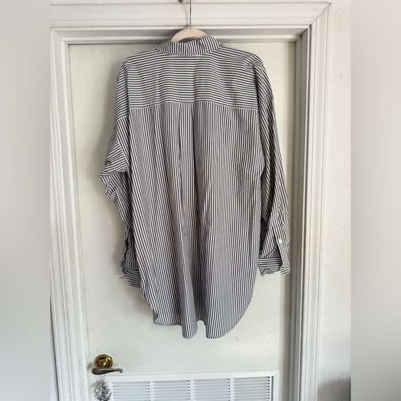 NWOT Loft Button Down - Picture 3 of 7